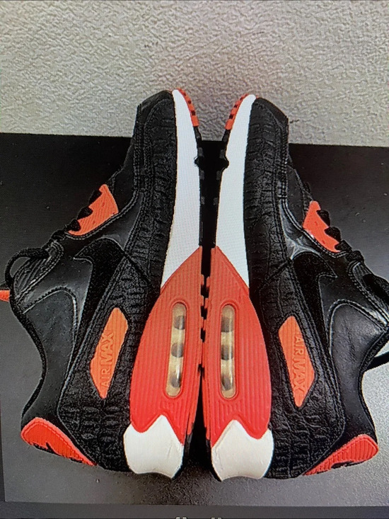 Nike Air Max 90 Black Croc Infrared 725235-006 US 11 Excellent condition.
